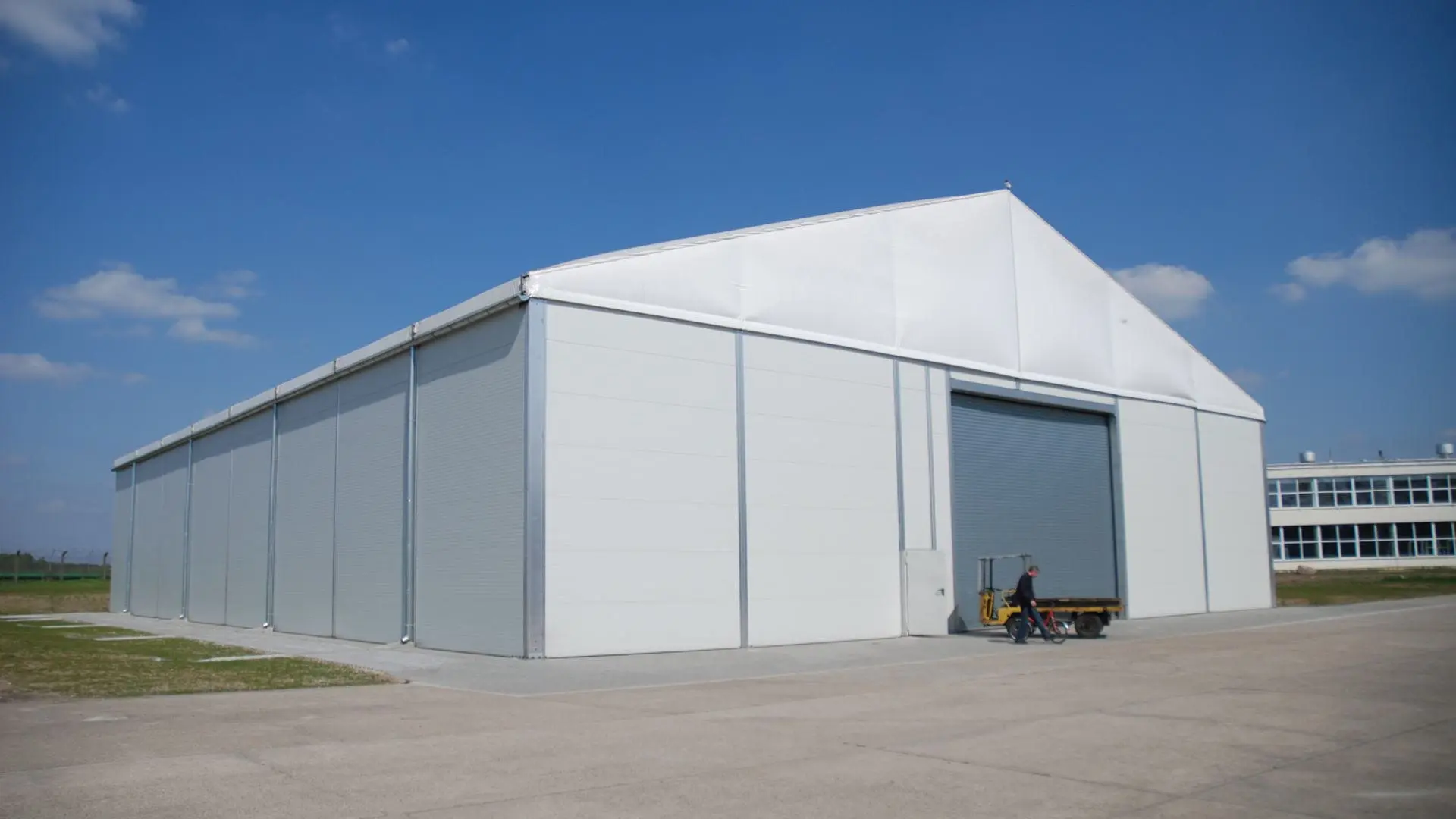 Industrijske hale i magacinski šatori